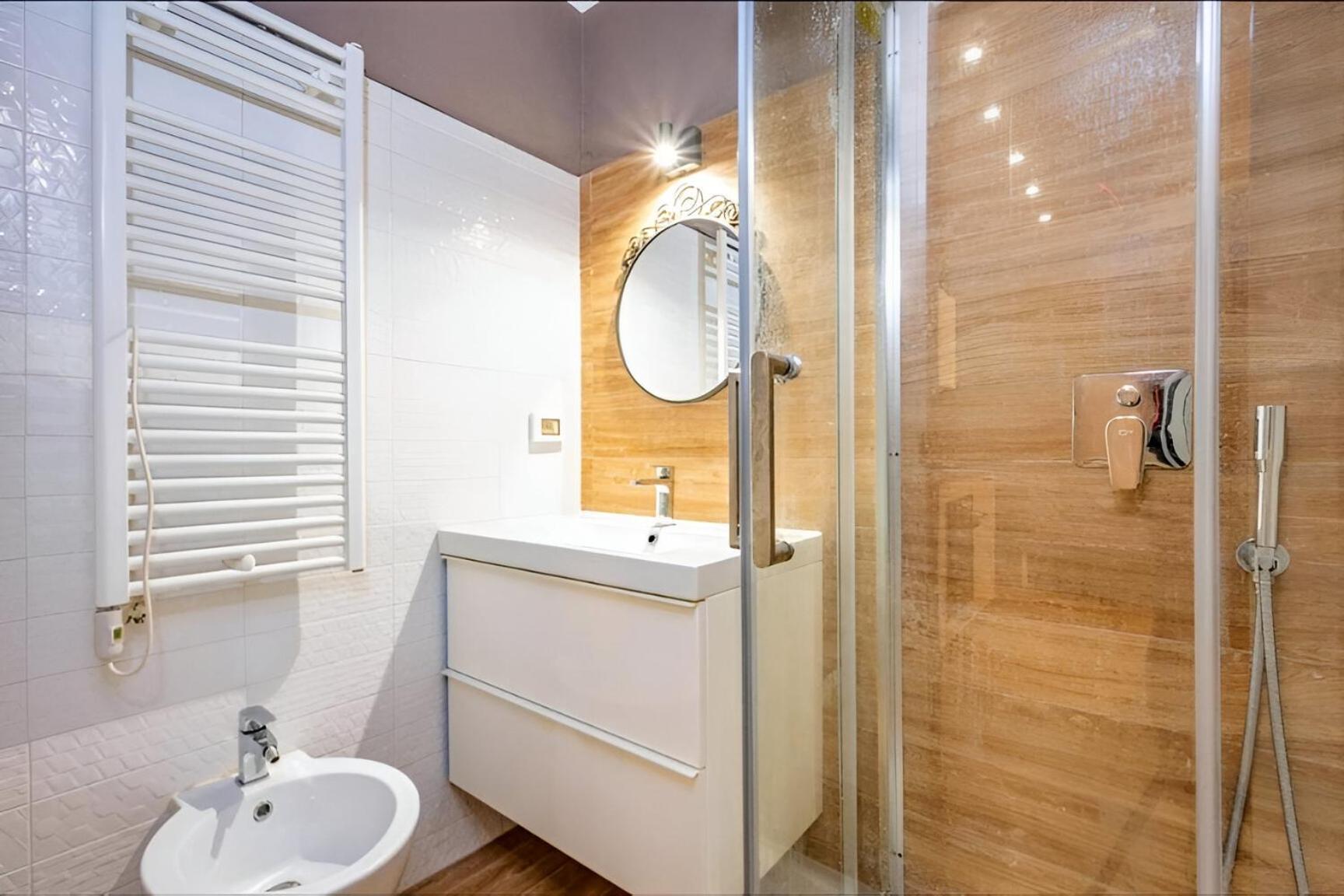 Апартаменты Maramarti - In The Heart Of The Historic Center Генуя Экстерьер фото